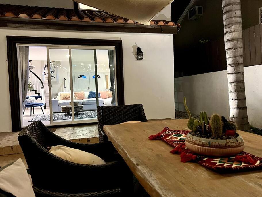 Stylish Mediterranean Villa, Pool, Jacuzzi, Hollywood & Malibu Bliss Los Angeles Exterior photo