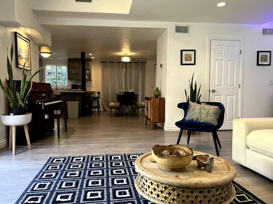 Stylish Mediterranean Villa, Pool, Jacuzzi, Hollywood & Malibu Bliss Los Angeles Exterior photo